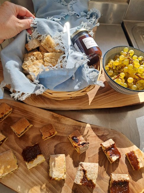 Piada, focaccia e prodotti locali